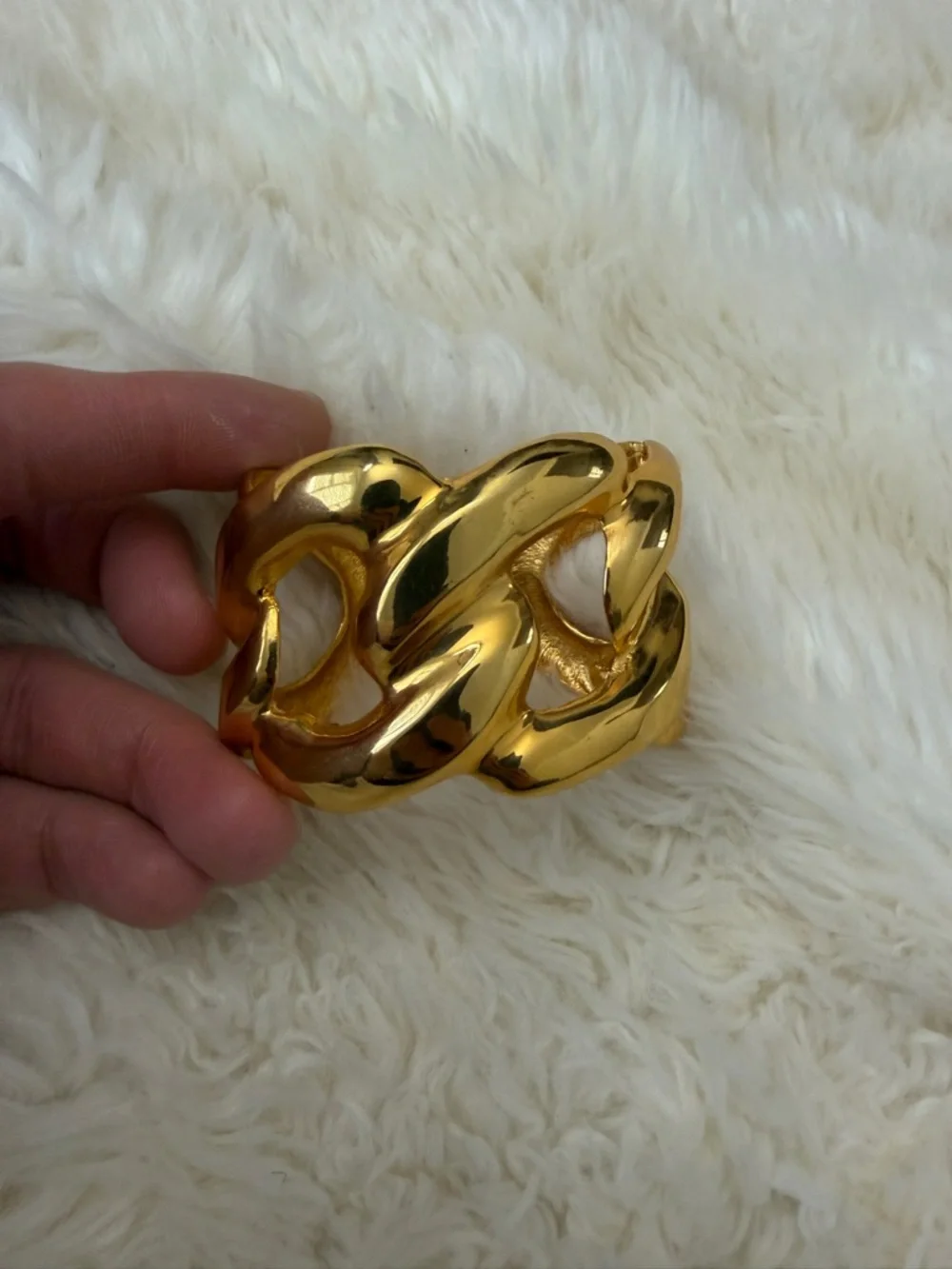 Kenneth Jay Lane Women's Gold Link Hinged Cuff Bracelet - Picture 7 of 7